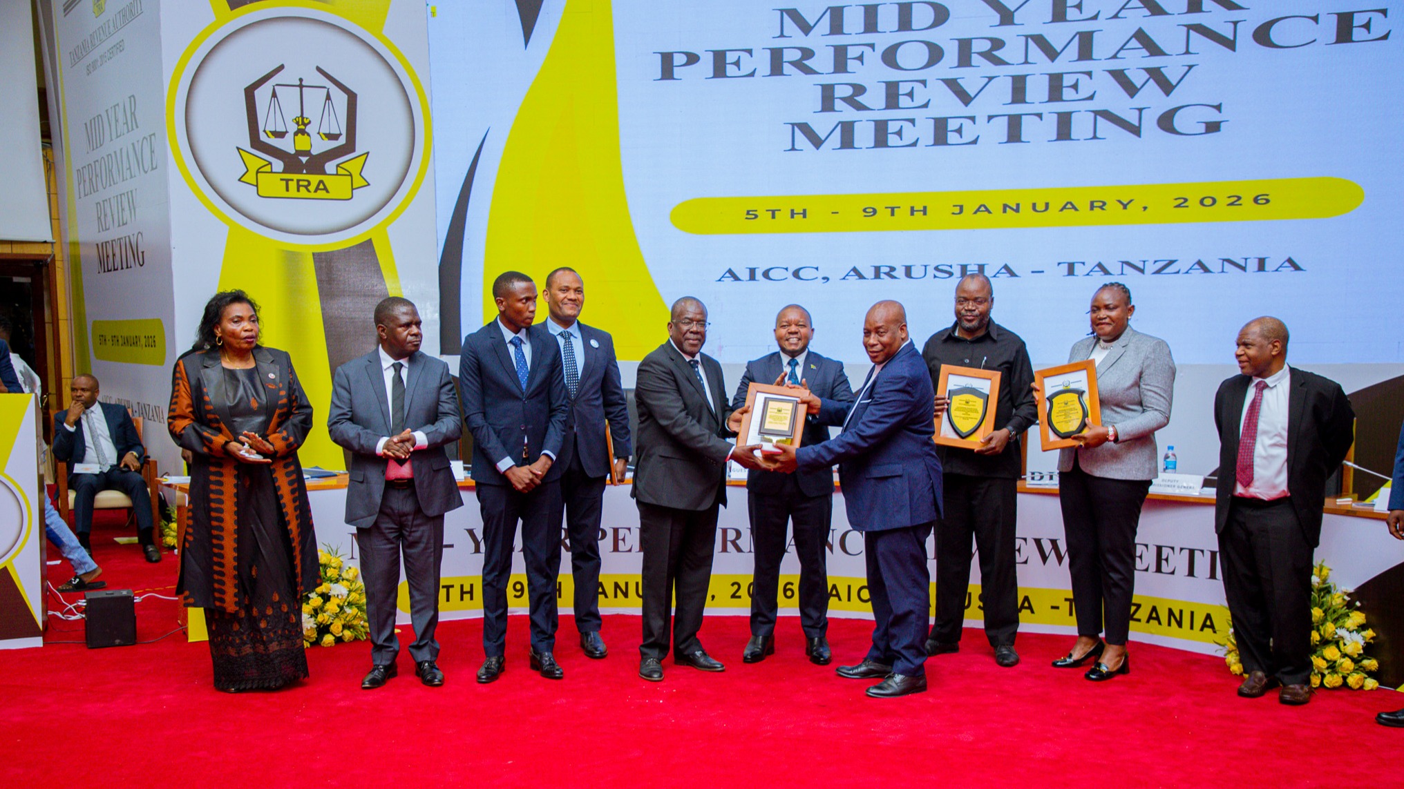 WAZIRI WA FEDHA AIPONGEZA TRA KWA UTENDAJI MZURI WA MAKUSANYO YA MAPATO