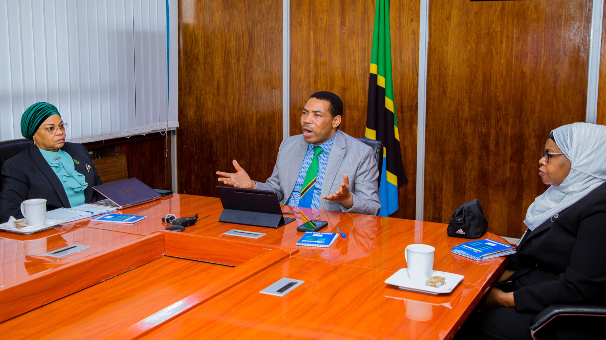 IMF YARIDHISHWA NA NAMNA TANZANIA INAVYOTEKELEZA MPANGO WA ECF