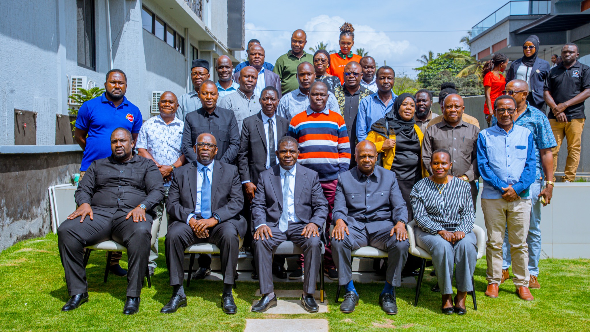 SERIKALI YAWAASA WANAHABARI KUIBUA FURSA ZA SERA YA MNYORORO WA UGAVI.