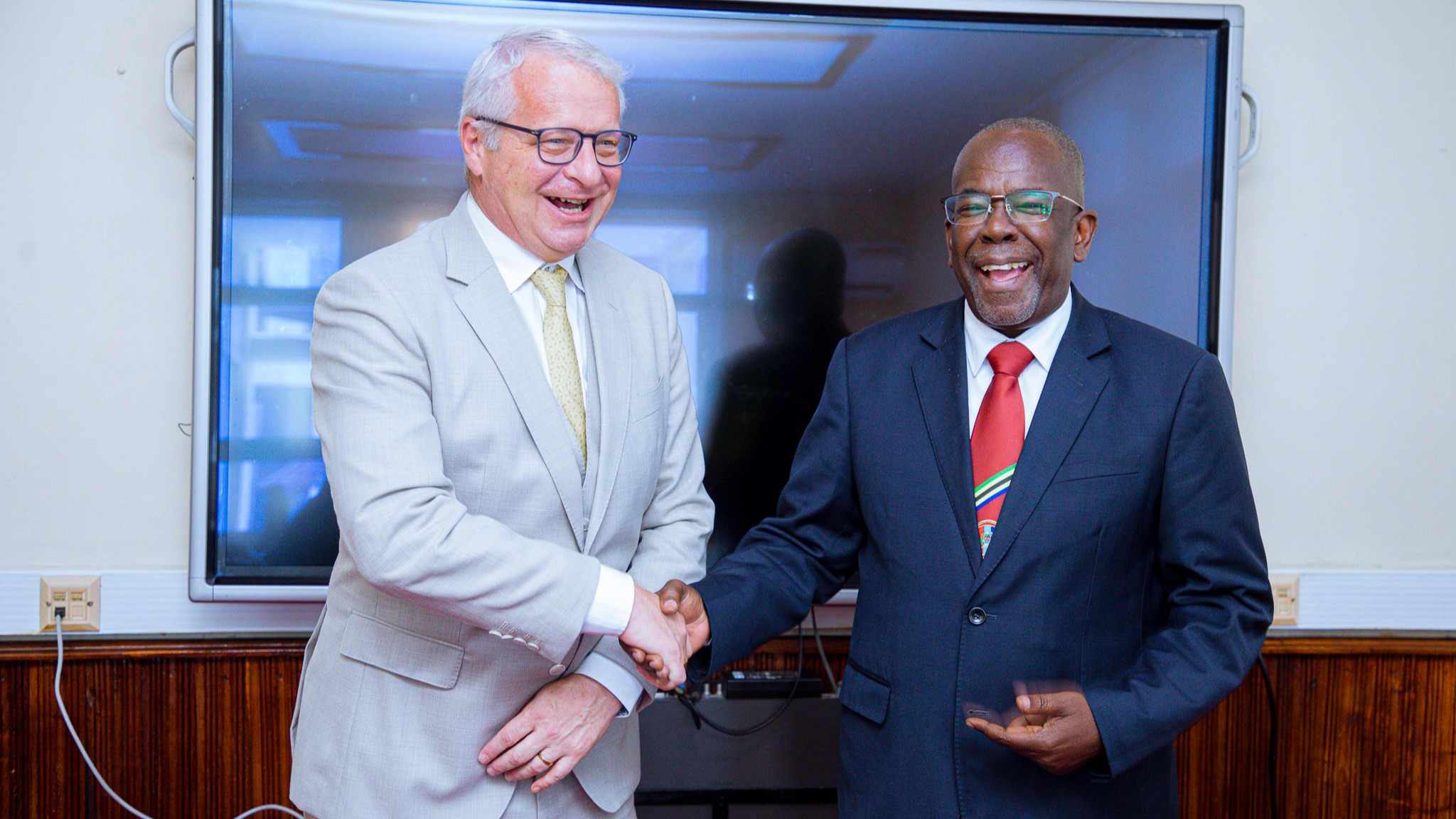 MHE. BALOZI OMAR AIPONGEZA NA KUIHIMIZA YAS TANZANIA KUWEKEZA ZAIDI KUENDANA NA MALENGO YA DIRA 2050