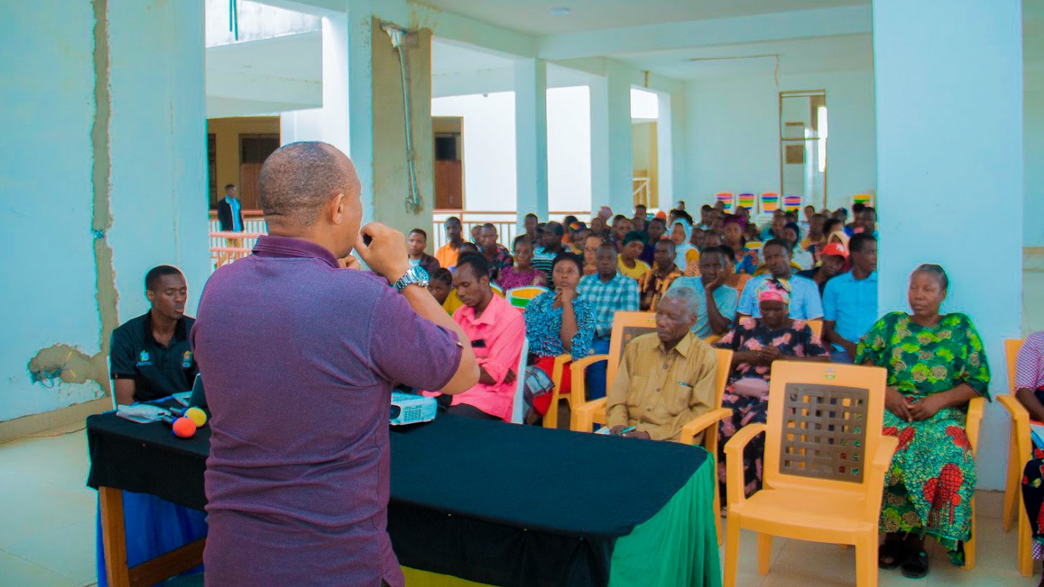 WANANCHI EPUKENI MADENI YASIYO YA LAZIMA