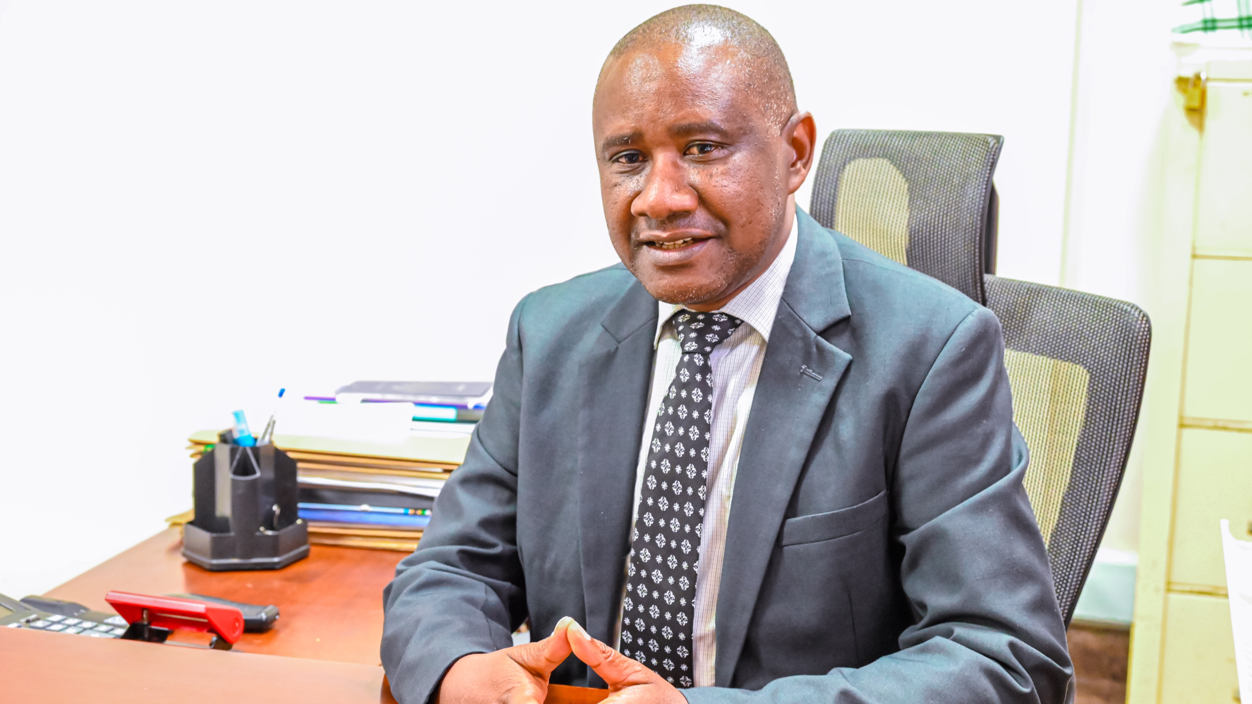 WASTAAFU ELFU 50 KUPATIWA VITAMBULISHO VYA KIELEKTRONIKI