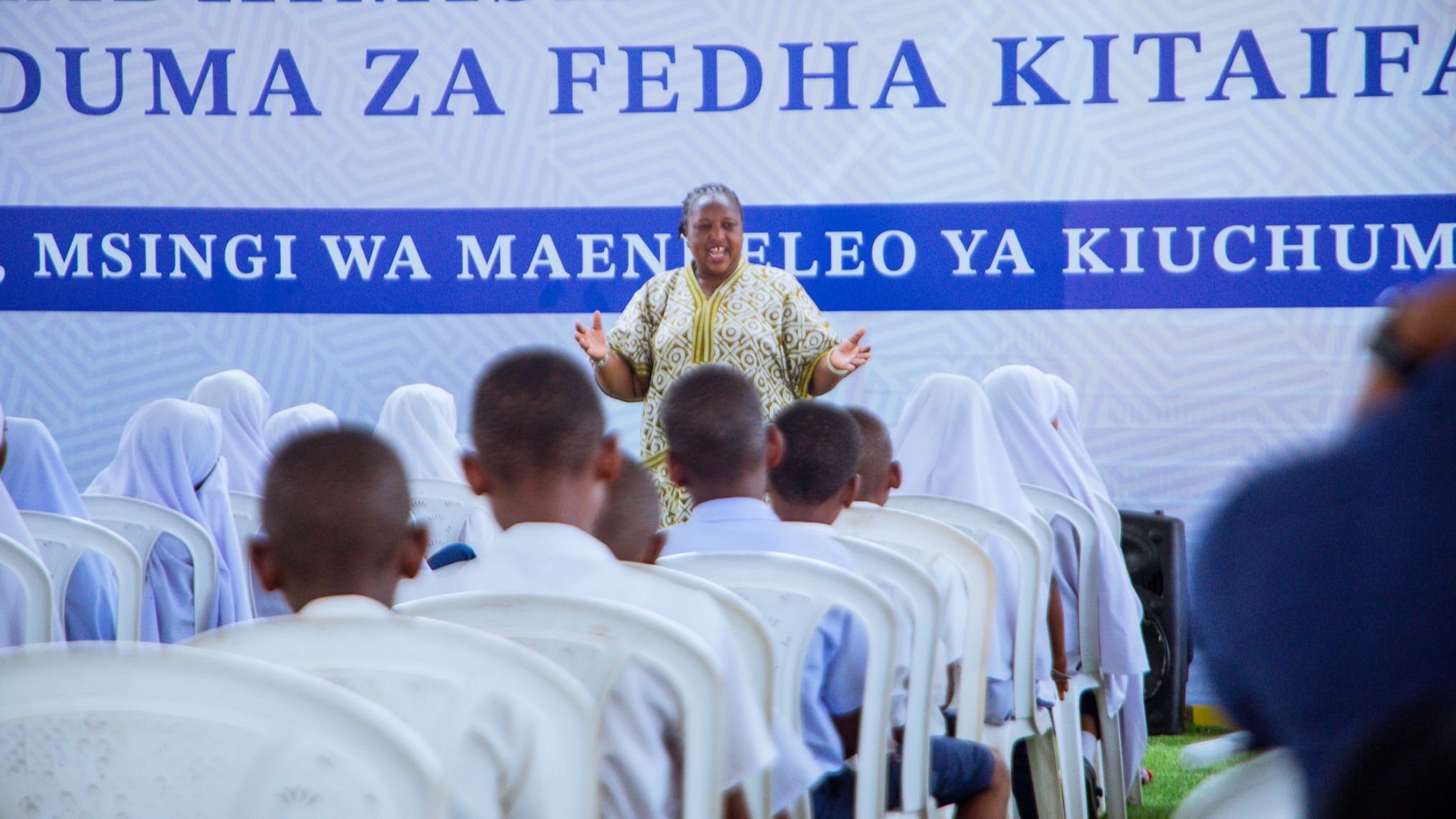 WANAFUNZI WA USAGARA WAPATIWA ELIMU YA FEDHA WIKI YA HUDUMA ZA FEDHA TANGA