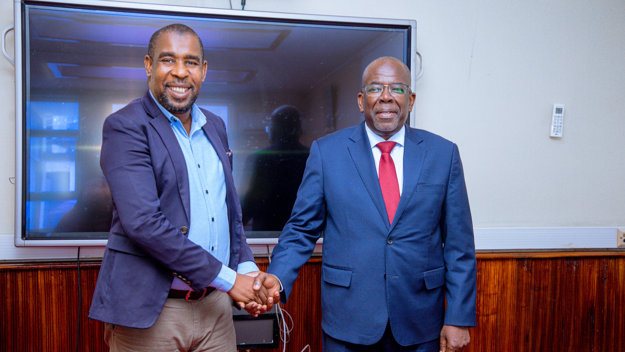 BALOZI OMAR: UWEZO WA KITAALUMA UAMBATANE NA MAADILI.
