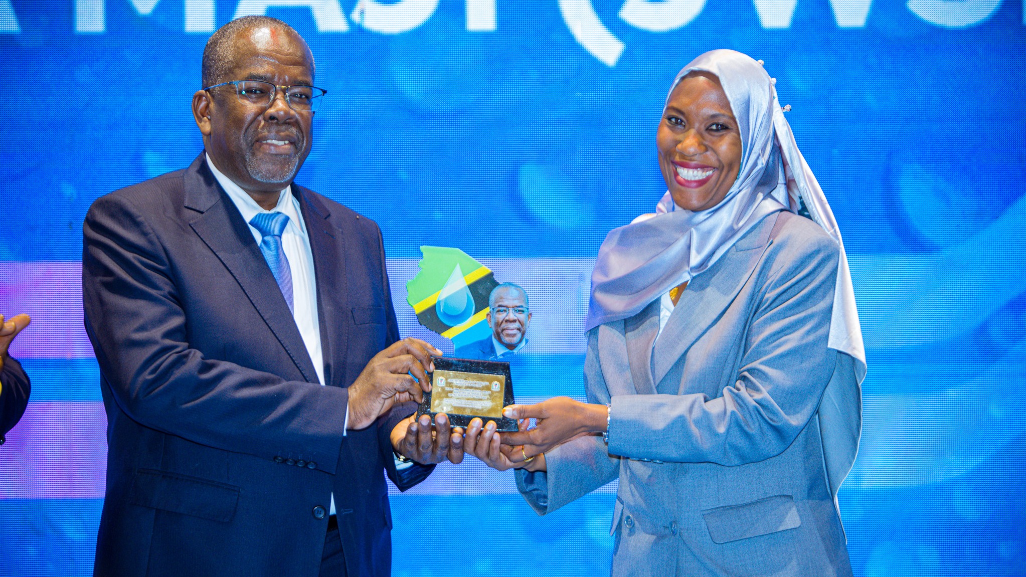 WAZIRI WA FEDHA AZINDUA MKUTANO WA MAPITIO YA SEKTA YA MAJI, ATAKA USHIRIKIANO KUIMARISHA HUDUMA NCHINI