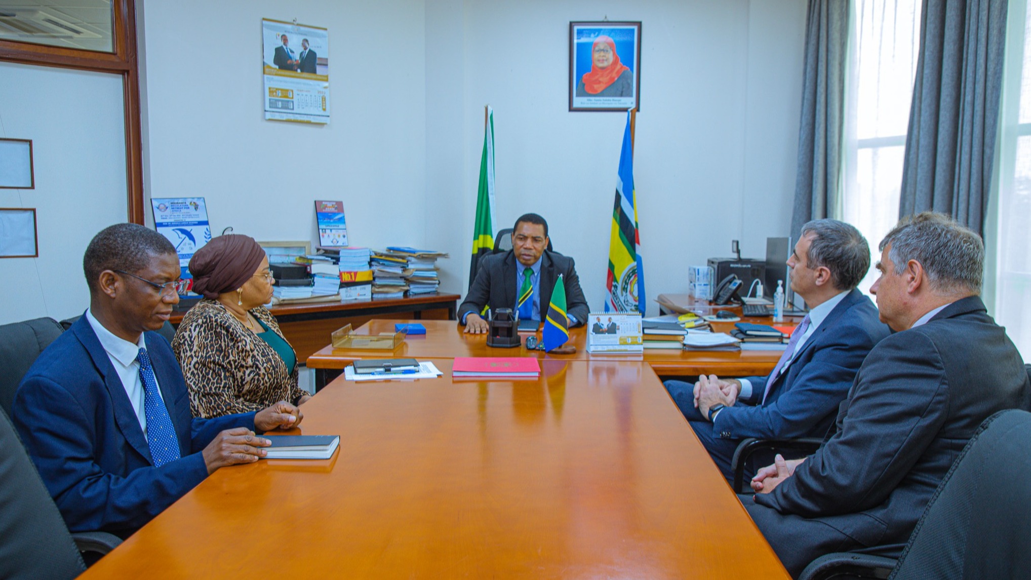TANZANIA YAKUTANA NA WATAALAMU WA IMF.
