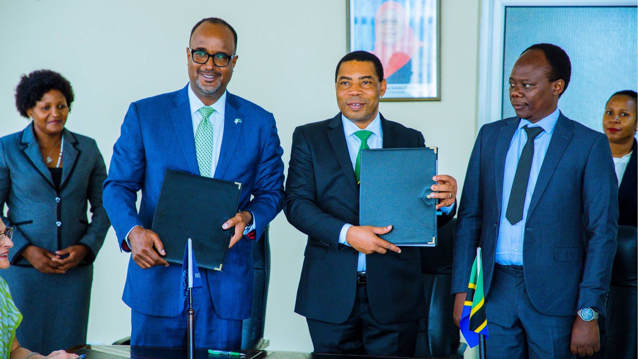 TANZANIA NA BENKI YA DUNIA YASAINI MKATABA WA MIKOPO NAFUU NA MISAADA YA SHILINGI TRILIONI 1.3