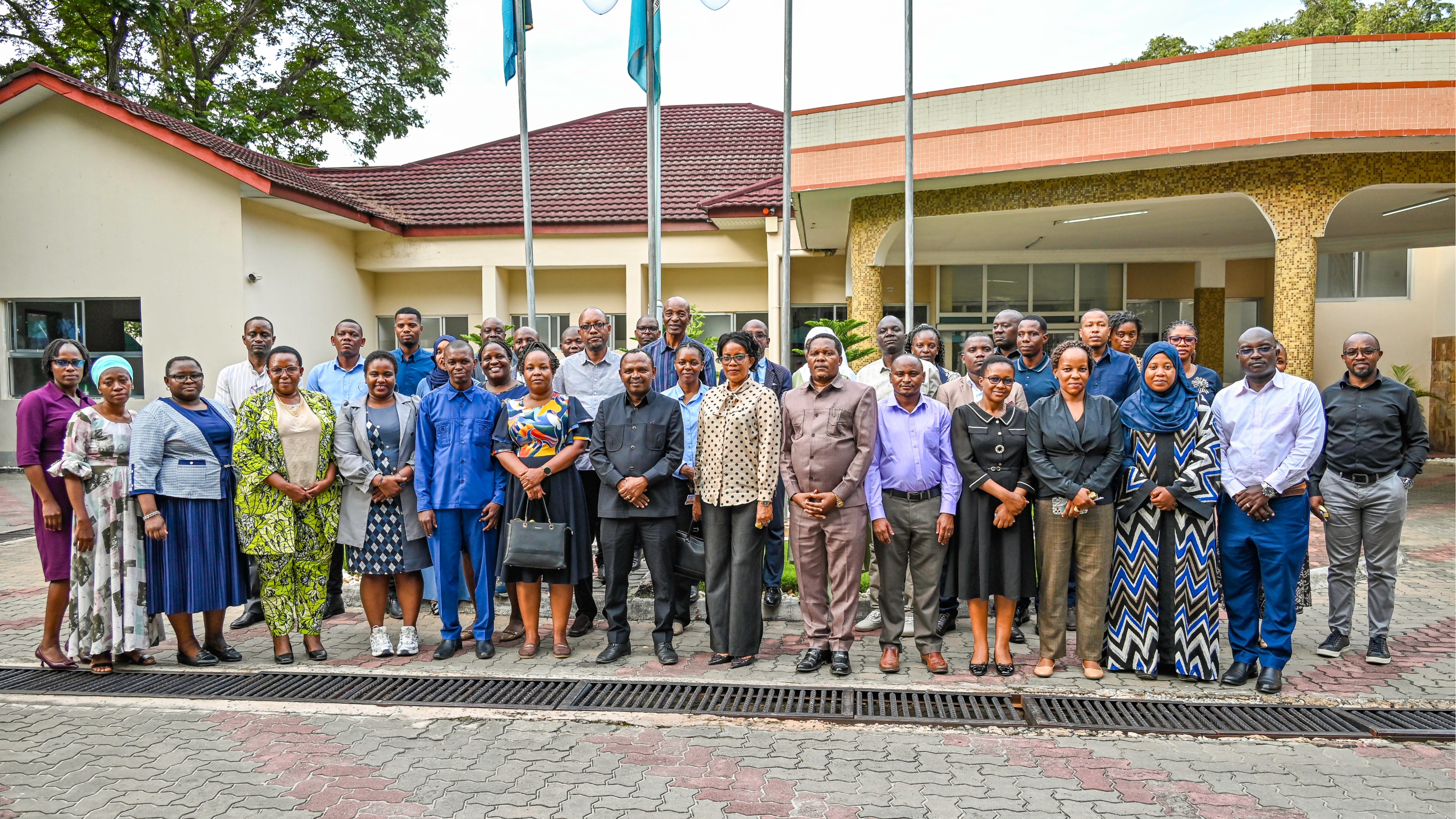 SERIKALI KUSHIRIKIANA NA WADAU WA MAENDELEO KUIMARISHA UWAZI NA UWAJIBIKAJI.