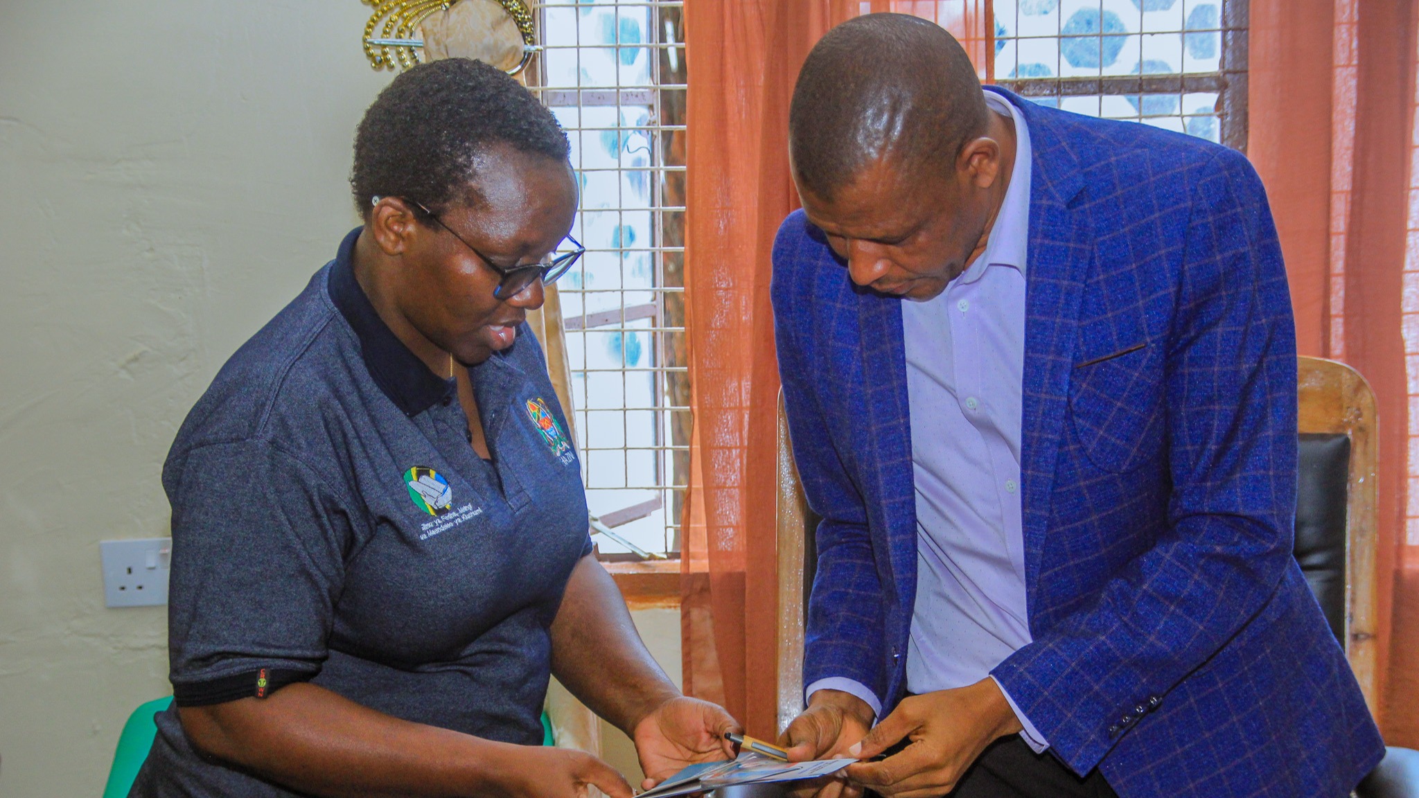 WANANCHI WATAKIWA KUKOPA MIKOPO INAYOTOLEWA NA SERIKALI NA TAASISI RASMI