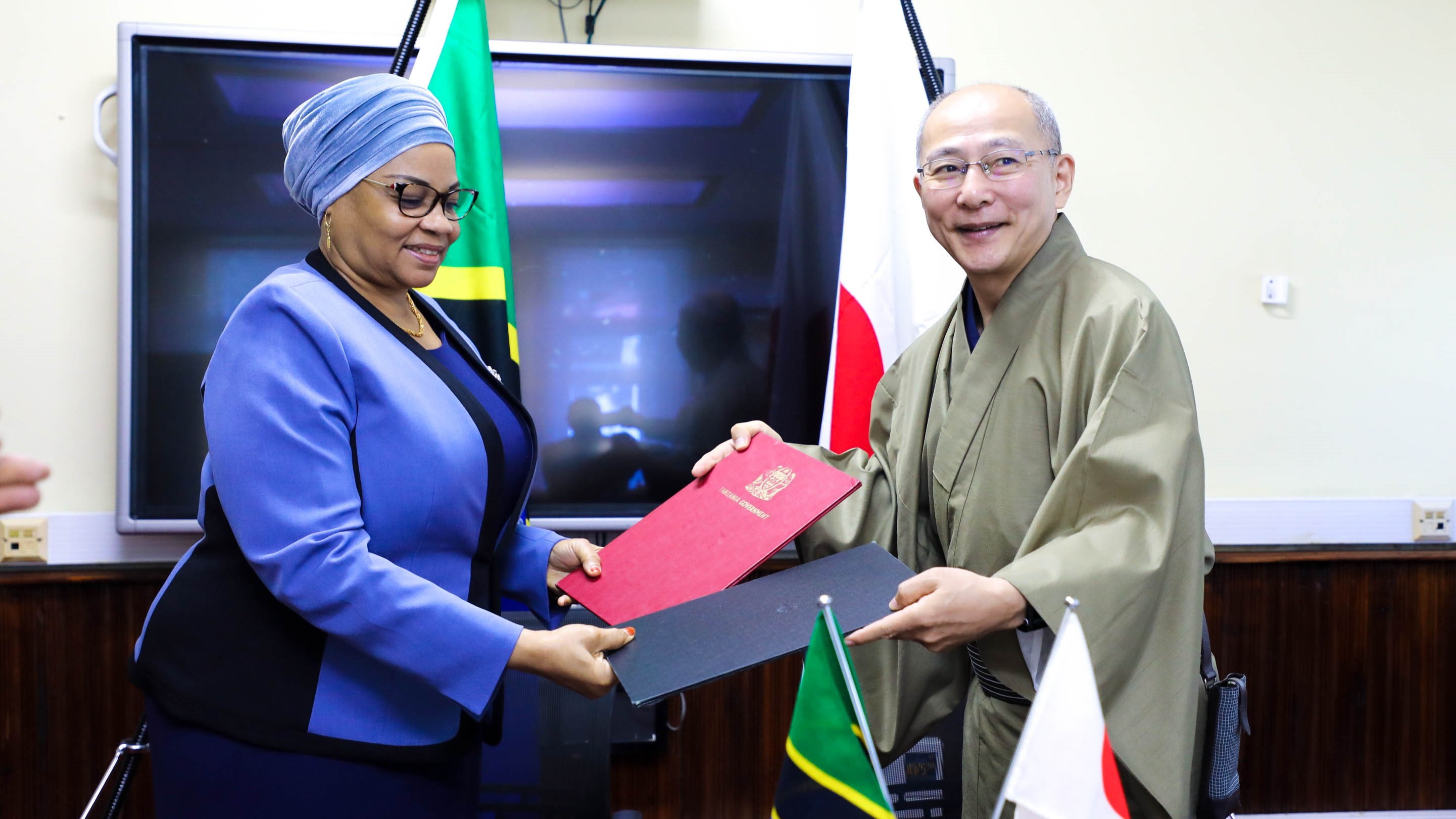 JAPAN YAONGEZA SH. BILIONI 8.9 UKARABATI WA BANDARI YA KIGOMA