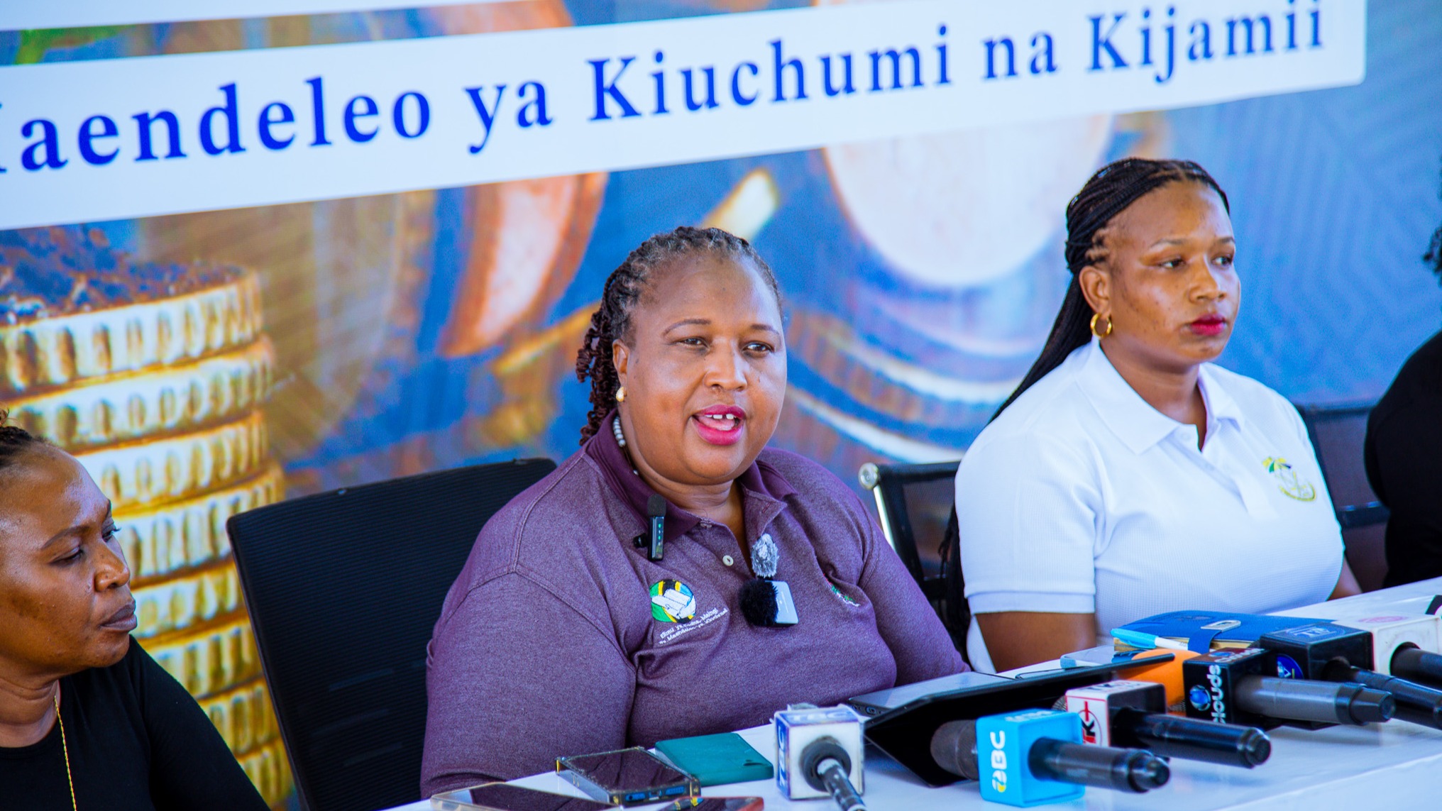 SERIKALI YAHIMIZA WANANCHI KUPATA ELIMU YA FEDHA